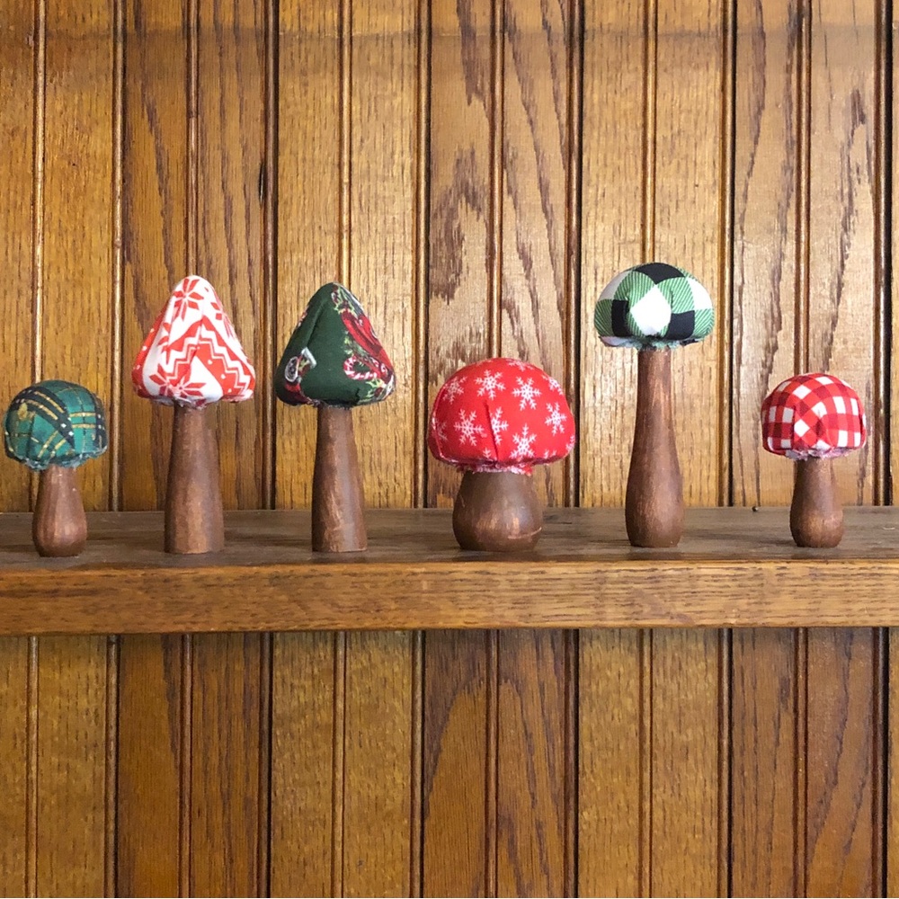 6 Christmas Mushrooms - Christmas Decor - Woodland Christmas